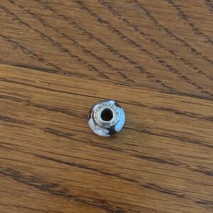 Chamilia Black and White clover Charm